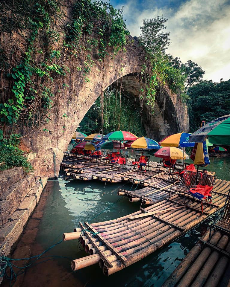 Puente del Drágón río Yulong