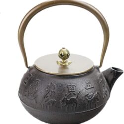 Tetera de Hierro Fundido Hecha A Mano con los 12 Animales del Zodiaco Chino y su Caligrafía