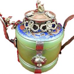 Tetera China de Plata Tibetana Antigua