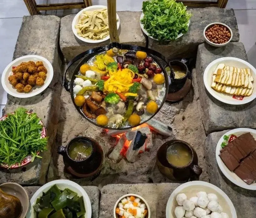 La Olla Colgante de Jinzhai- 金寨吊锅