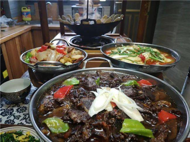 La Olla Colgante de Jinzhai- 金寨吊锅