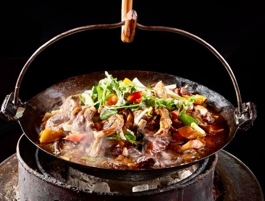 La Olla Colgante de Jinzhai- 金寨吊锅